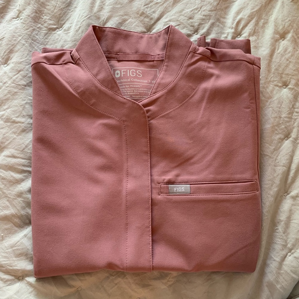 Limited Edition - Women's Mineral Mauve Tunis - Slim Scrub Top - XS